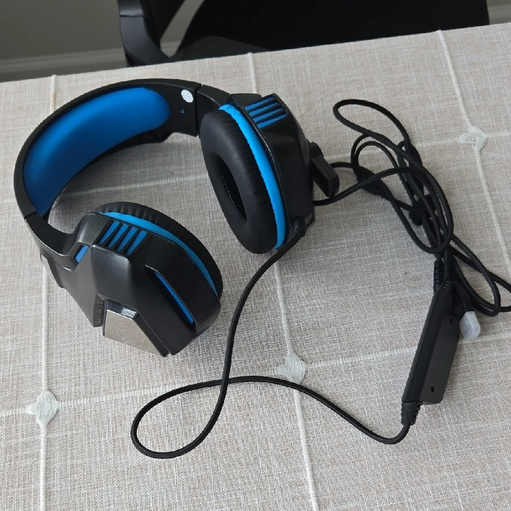 Gaming Headset - Picture 1 of 5
